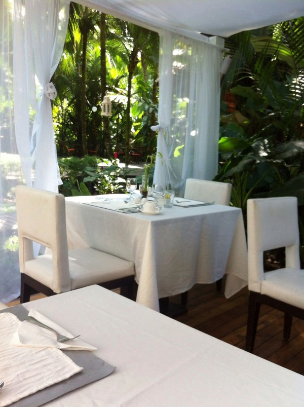 L'art de la table avec les nappes restaurant d'ACM France